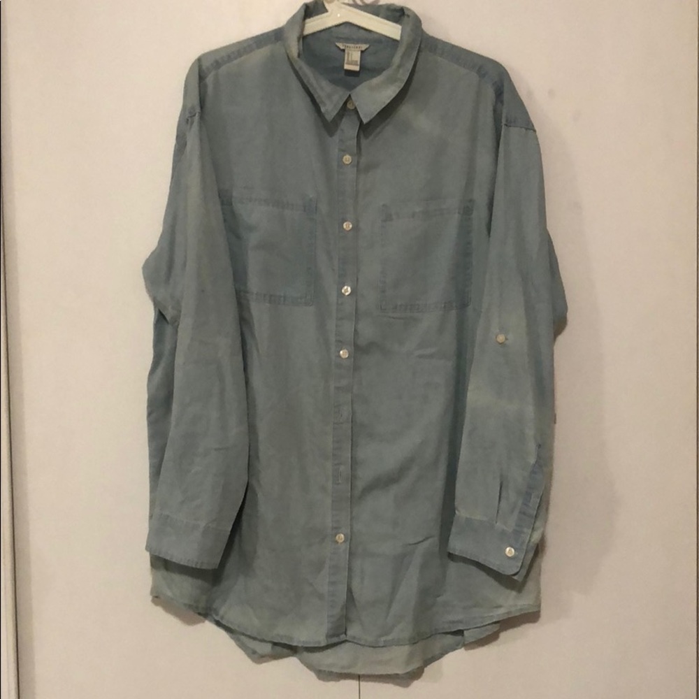 NEVER WORN denim shirt from Forever 21.